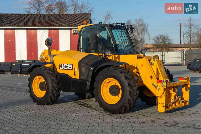 Подъемник телескопический JCB 531-70