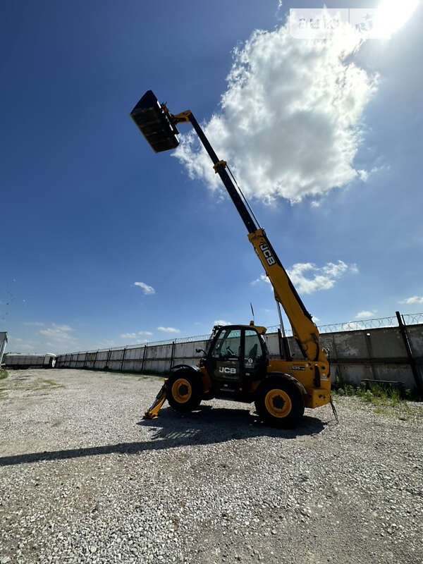 Фронтальні навантажувачі JCB 535-140