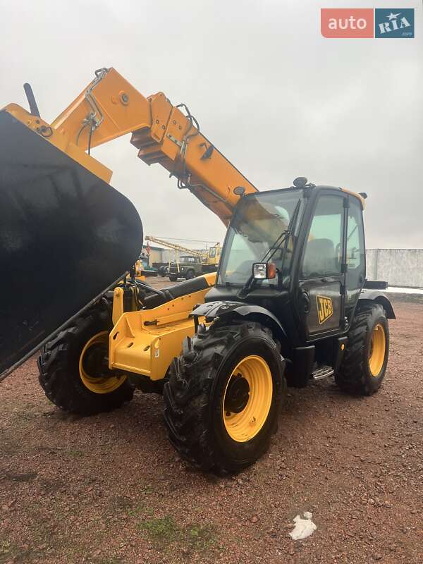 Телескопічні навантажувачі JCB 535-95