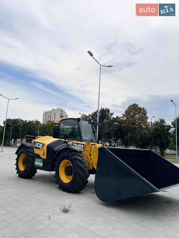 Подъемник телескопический JCB 536-60