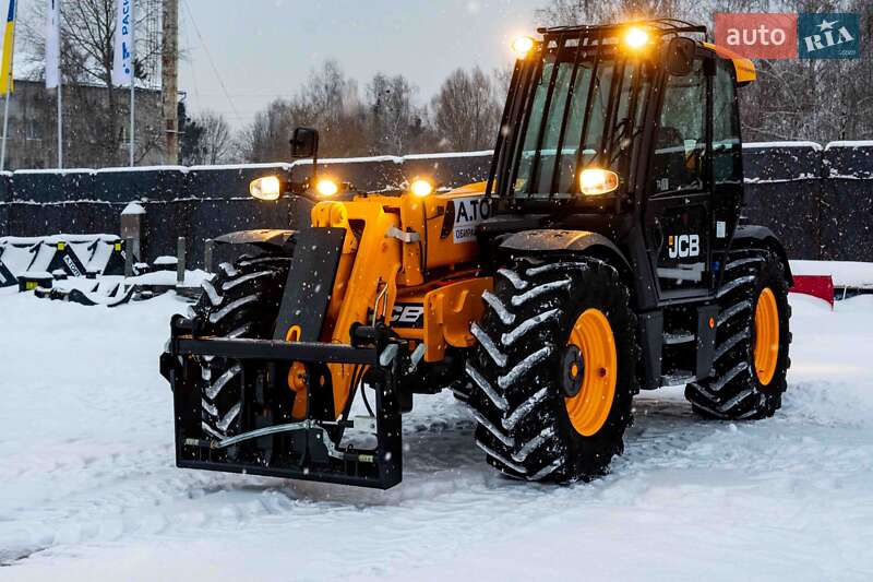 Підйомник телескопічний JCB 536/70