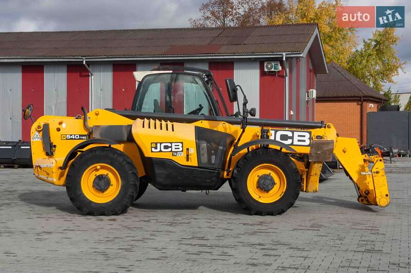 Телескопический погрузчик JCB 540-140