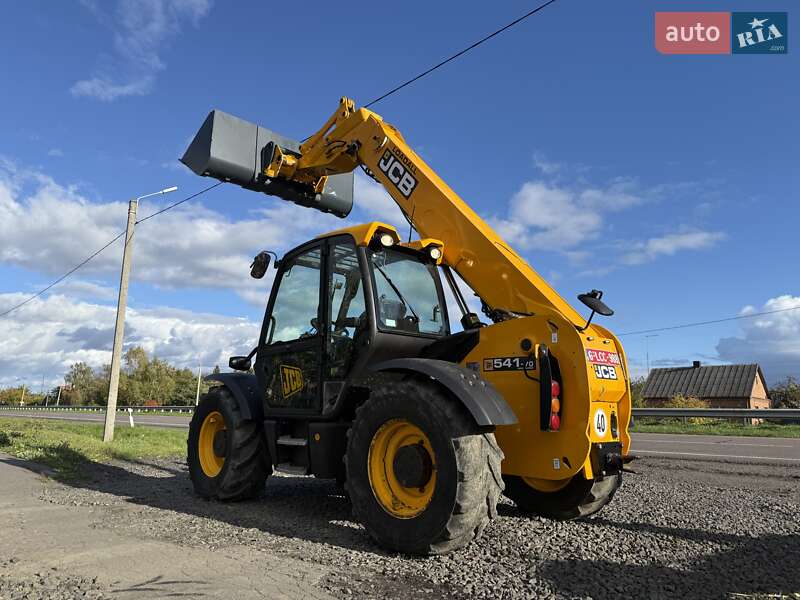 JCB 541-70