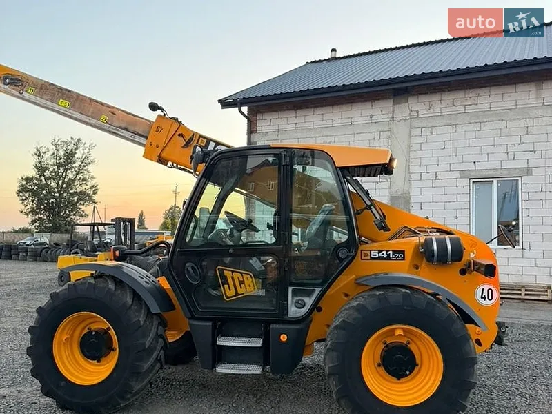 JCB 541-70 2010