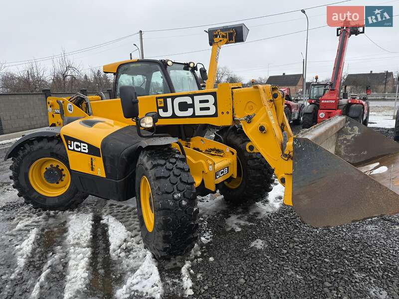 Телескопічні навантажувачі JCB 550-80