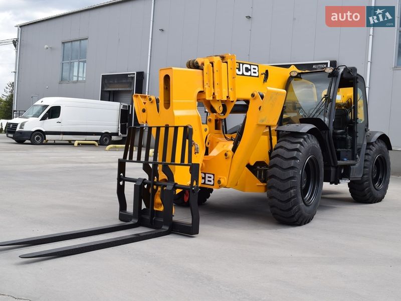 JCB 550