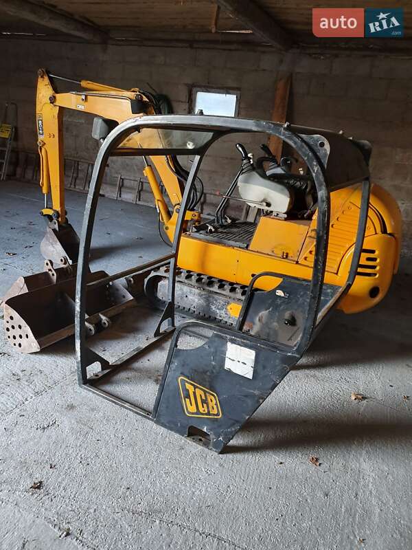 JCB 8015
