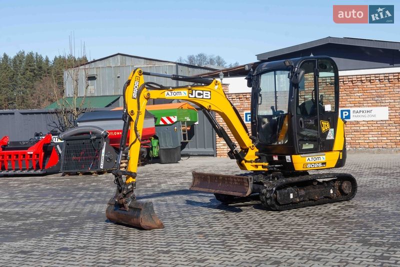 JCB 8026