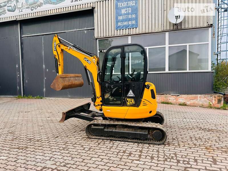 Гусеничный экскаватор JCB 8030