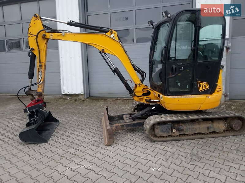 JCB 8030