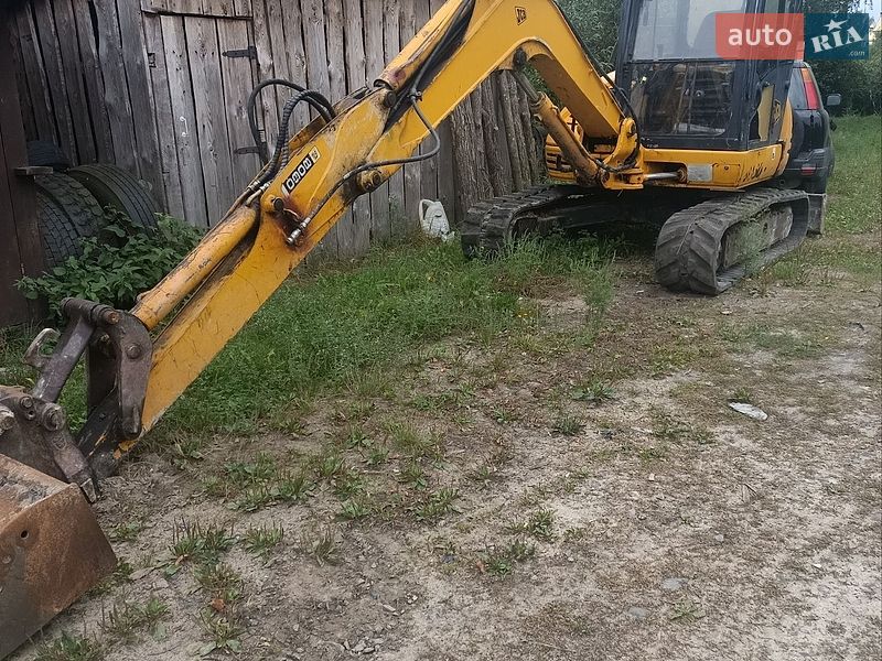 JCB 8060