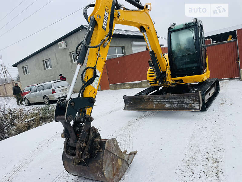 Міні-екскаватор JCB 8085