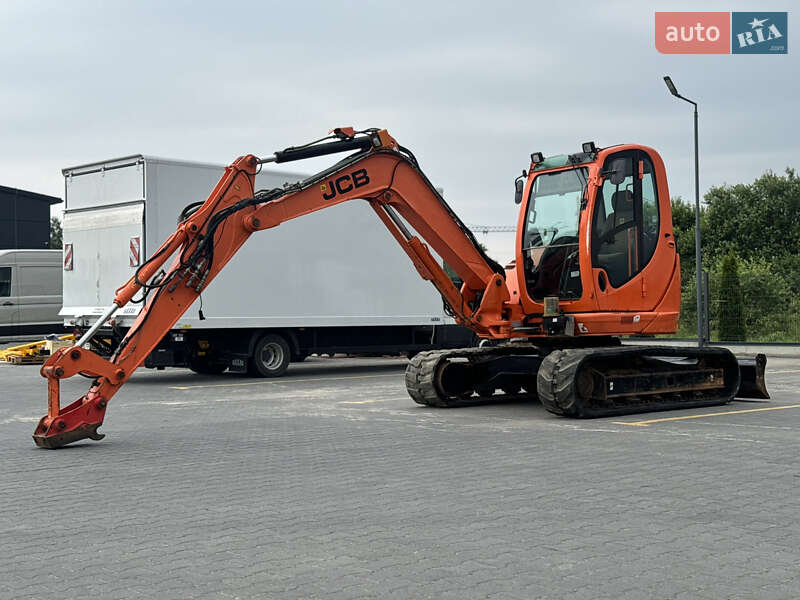 JCB 8085