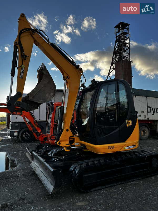 Миниэкскаватор JCB 8085