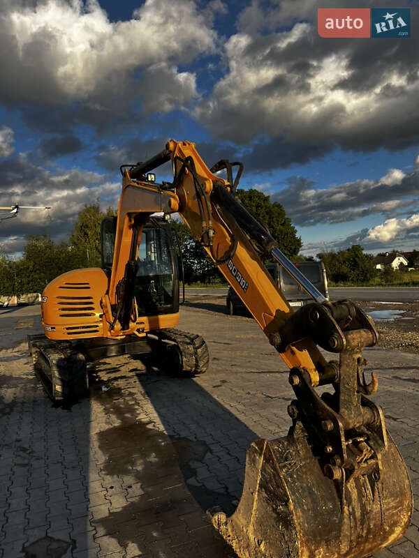 Міні-екскаватор JCB 8085