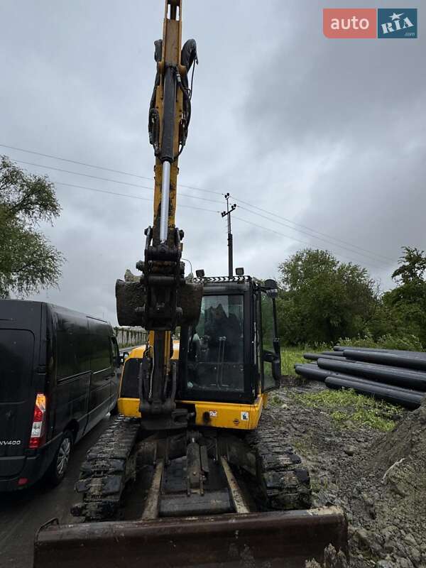 JCB 86С