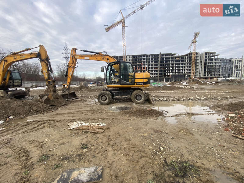 Колісний екскаватор JCB JS 130