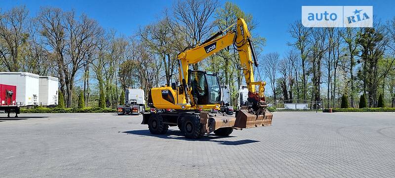 JCB JS 145