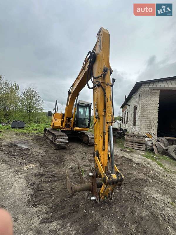 Гусеничний екскаватор JCB JS 145