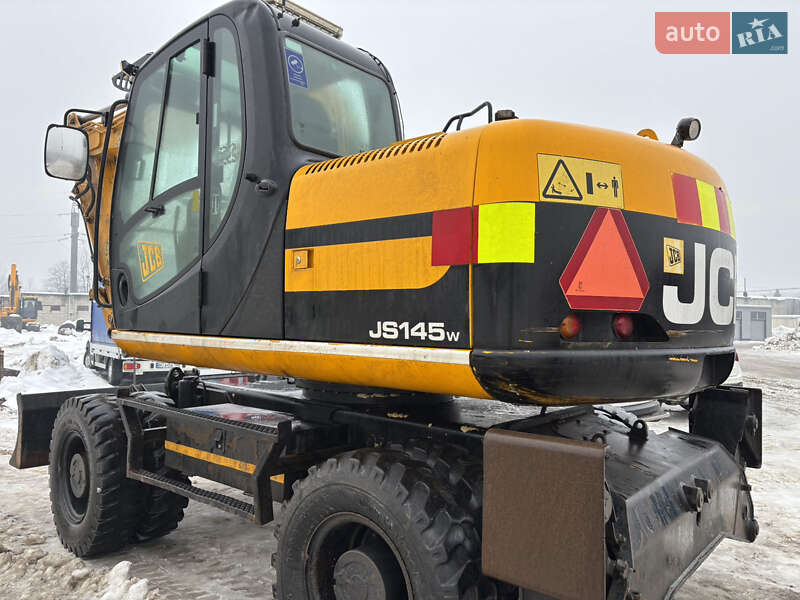 JCB JS 145