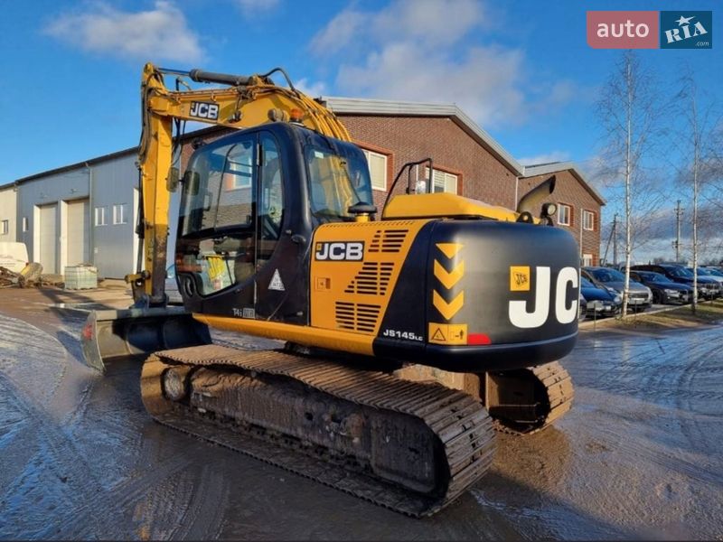 Гусеничный экскаватор JCB JS 145