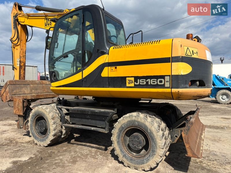JCB JS 160