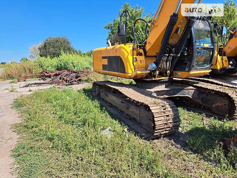 Гусеничний екскаватор JCB JS 200