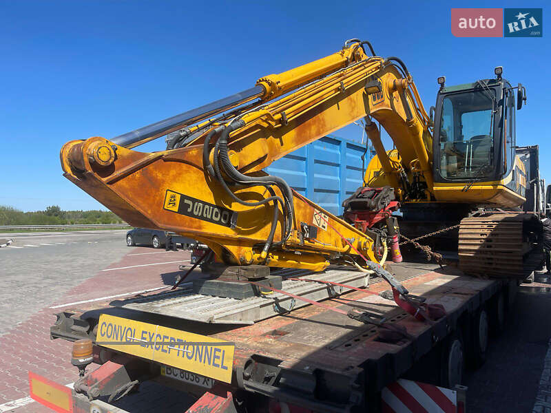 JCB JS 200