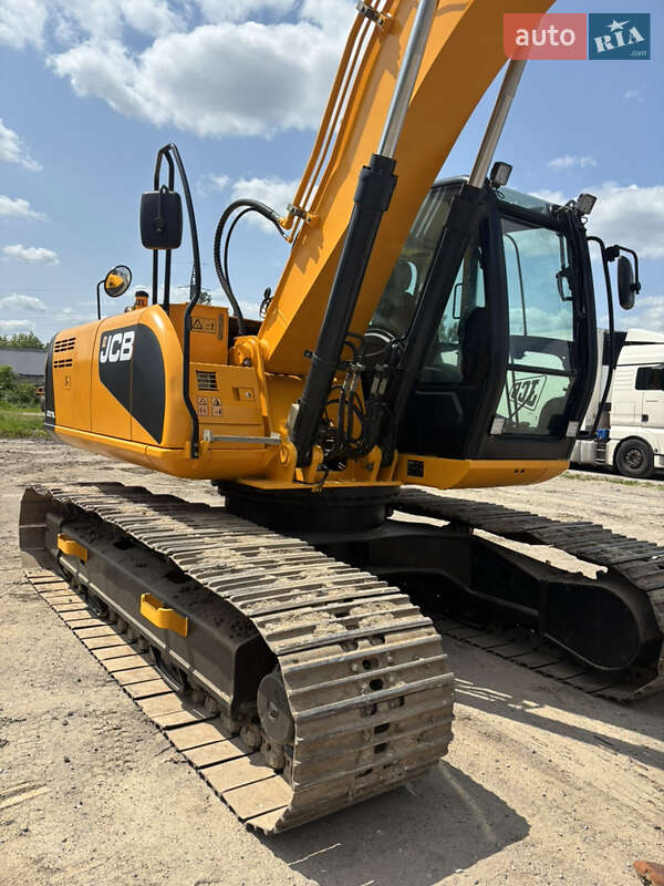 JCB JS 210 2013 JCB JS 210 2013