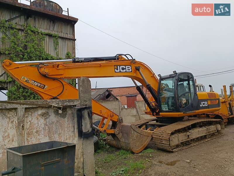 JCB JS 240NC