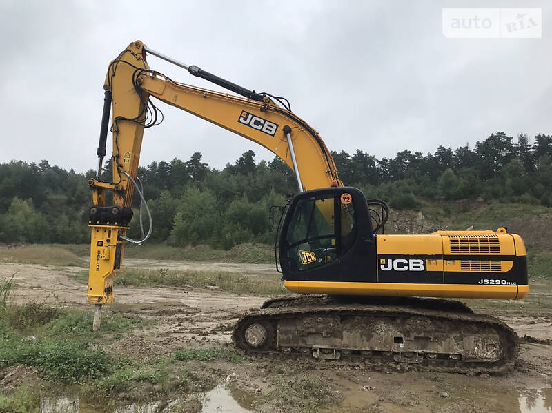 Гусеничный экскаватор JCB JS 290