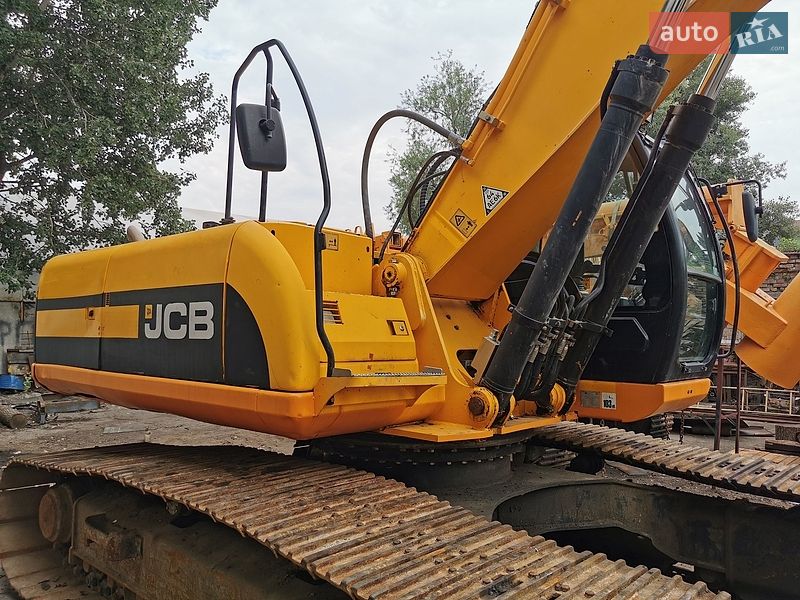 JCB JS 290