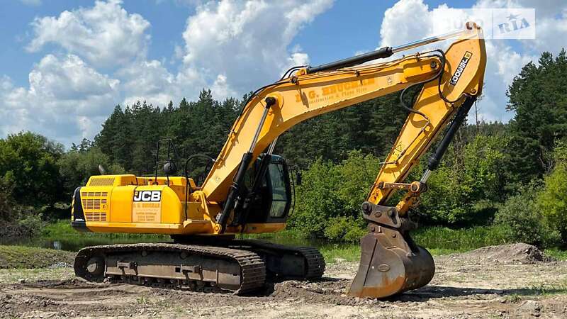 JCB JS 300LC