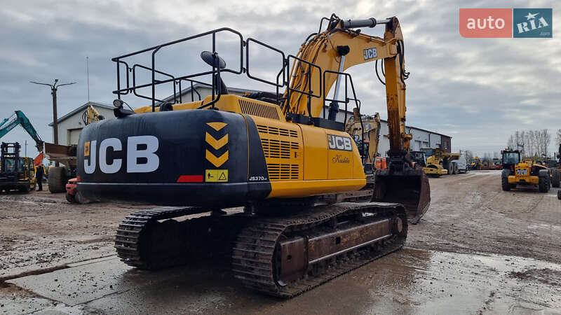 JCB JS 370