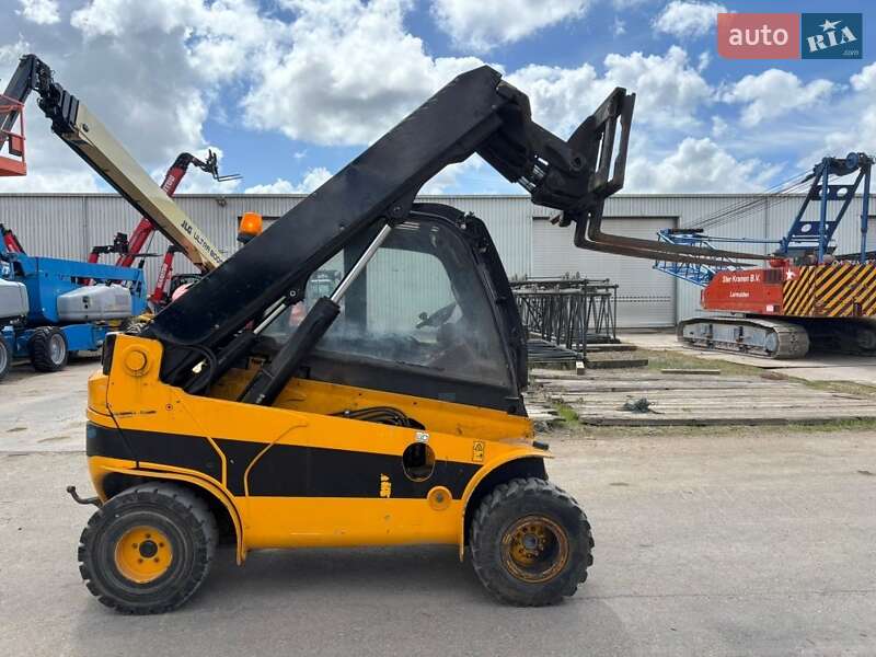 Телескопічні навантажувачі JCB TLT
