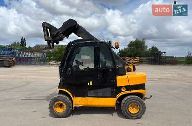 Телескопический погрузчик JCB TLT 2011 в Киеве фото 4 Телескопический погрузчик JCB TLT 2011 в Киеве