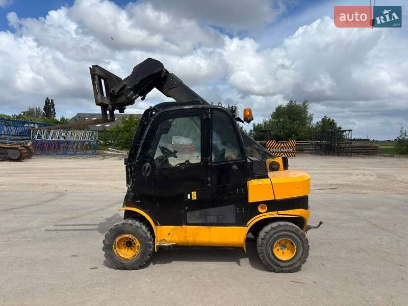 Телескопический погрузчик JCB TLT 2011 в Киеве фото 4 Телескопический погрузчик JCB TLT 2011 в Киеве