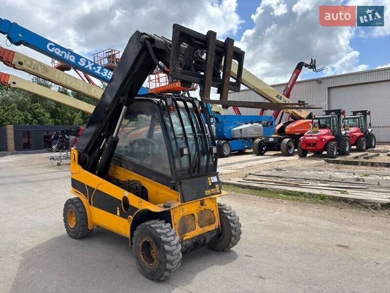 Телескопический погрузчик JCB TLT 2011 в Киеве фото 7 Телескопический погрузчик JCB TLT 2011 в Киеве
