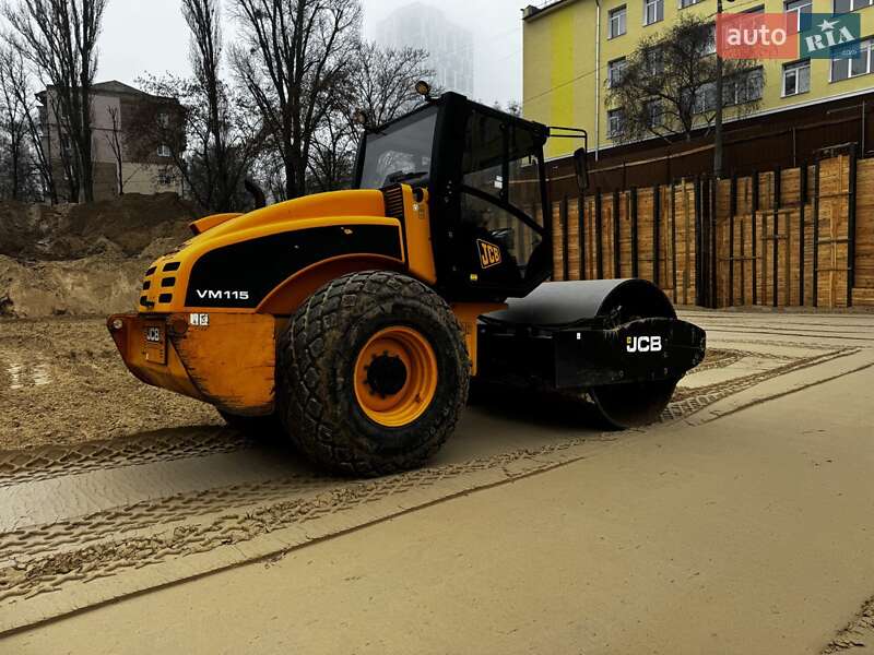 JCB Vibromax 115