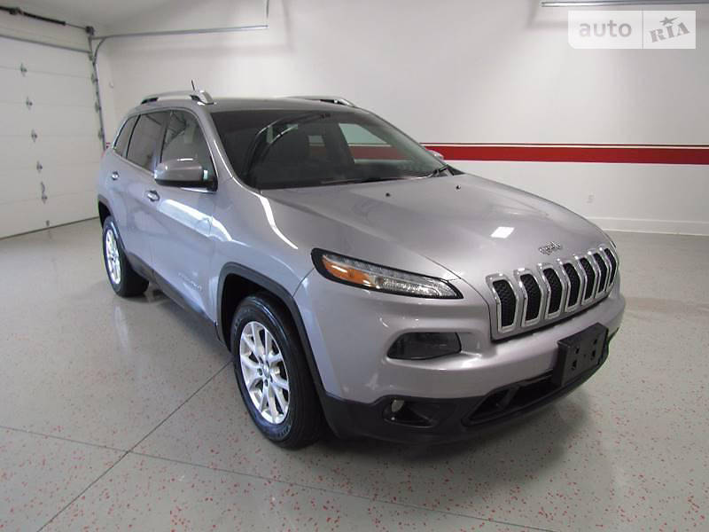Jeep Cherokee 2015 року