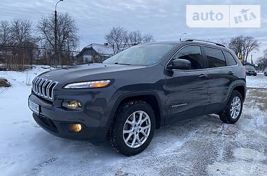 Jeep Cherokee LATITUDE 4X4 2015