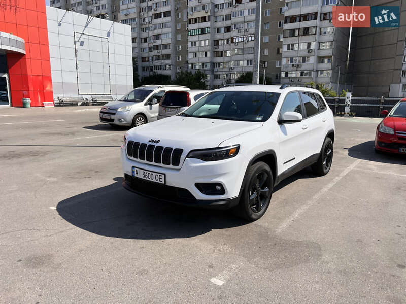Jeep Cherokee