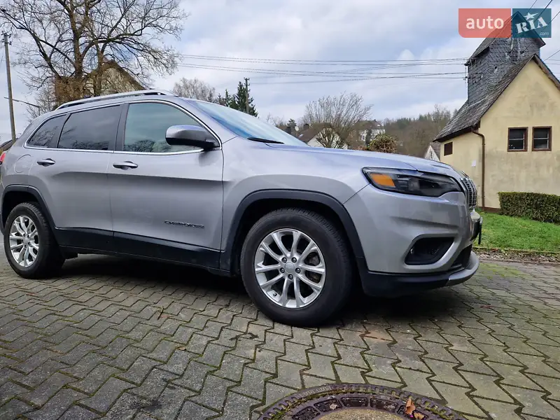 Jeep Cherokee