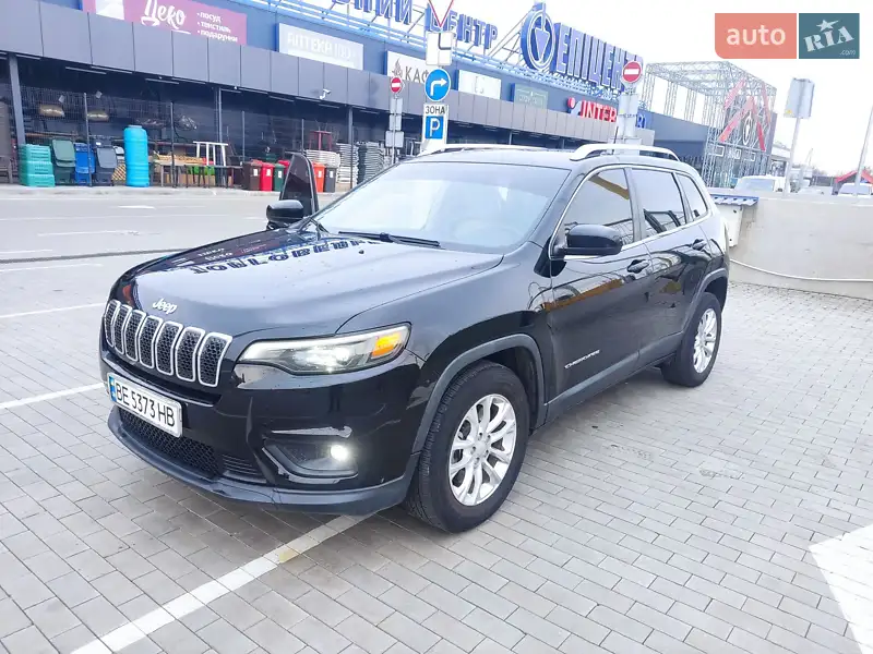 Jeep Cherokee