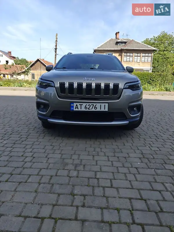 Jeep Cherokee