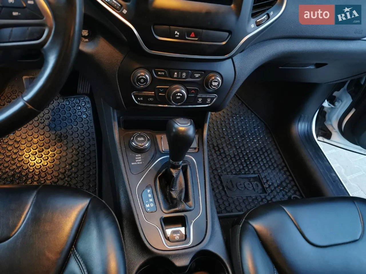 2019 Jeep Cherokee - мініатюра 5