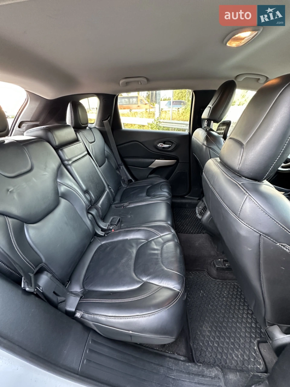2017 Jeep Cherokee - мініатюра 5