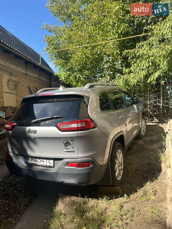 Jeep Cherokee