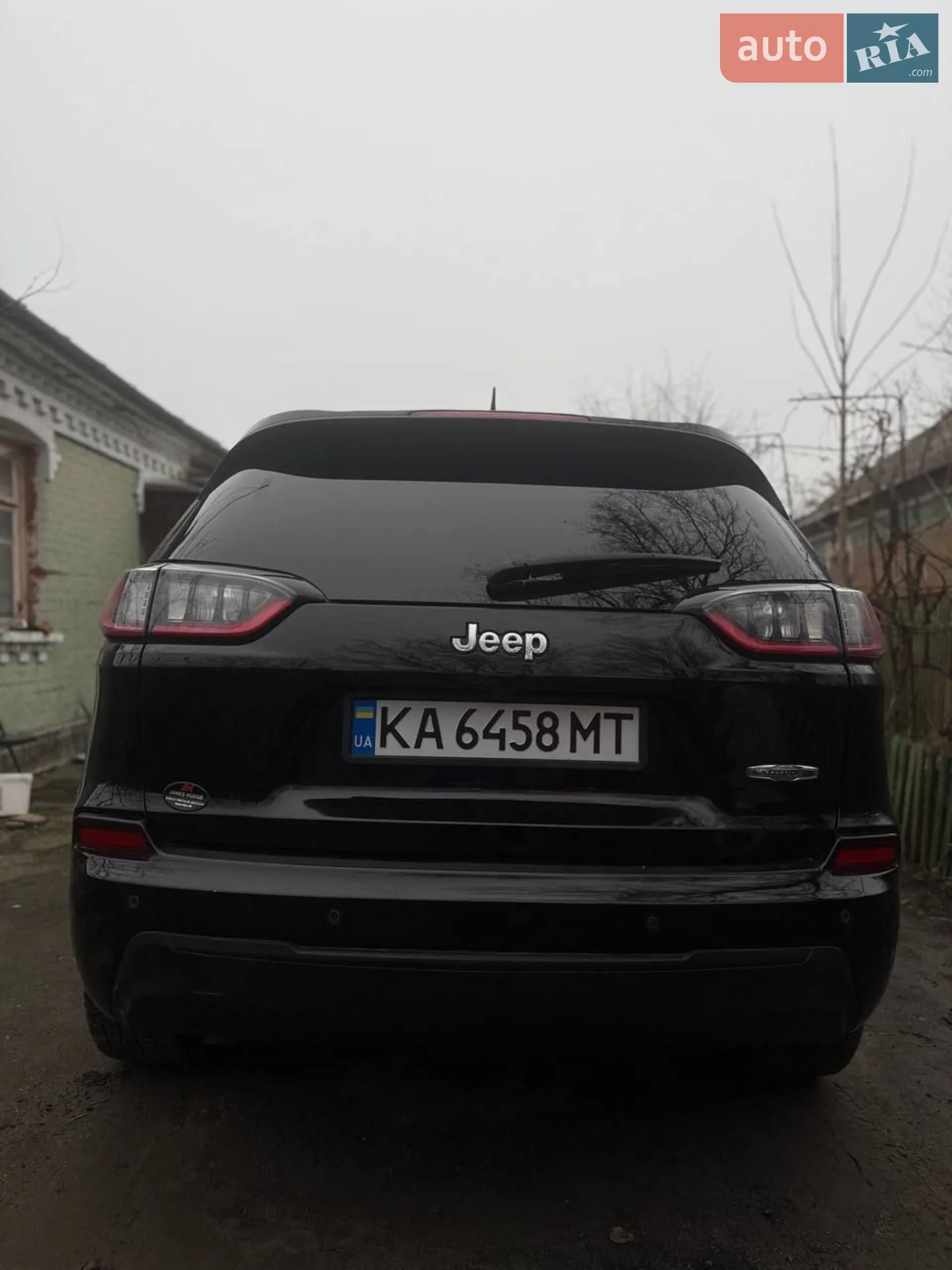 Jeep Cherokee 2019 VIN 1C4PJLLB1LD556051 фото оголошення 5 з 11