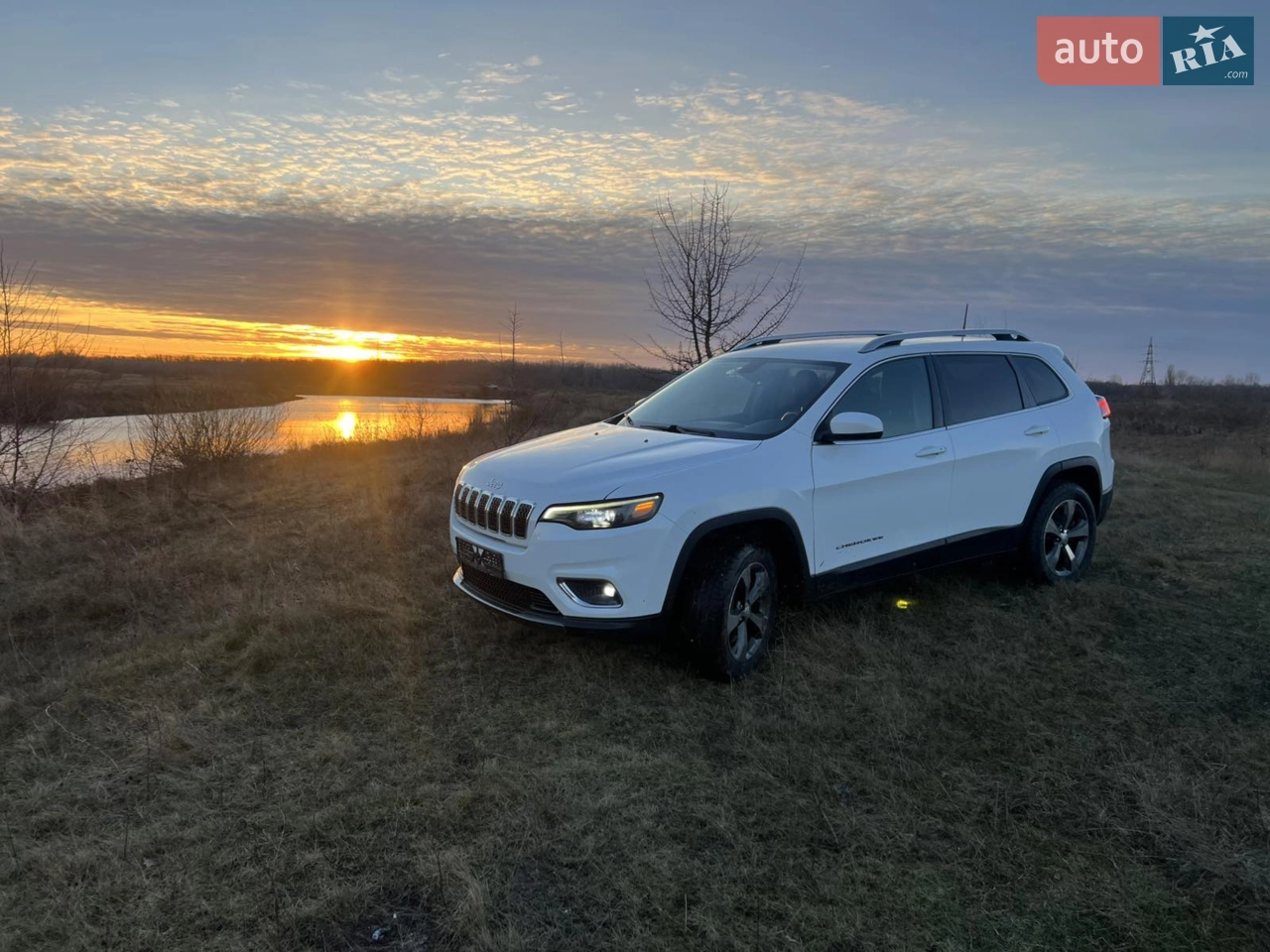 2019 Jeep Cherokee - мініатюра 3